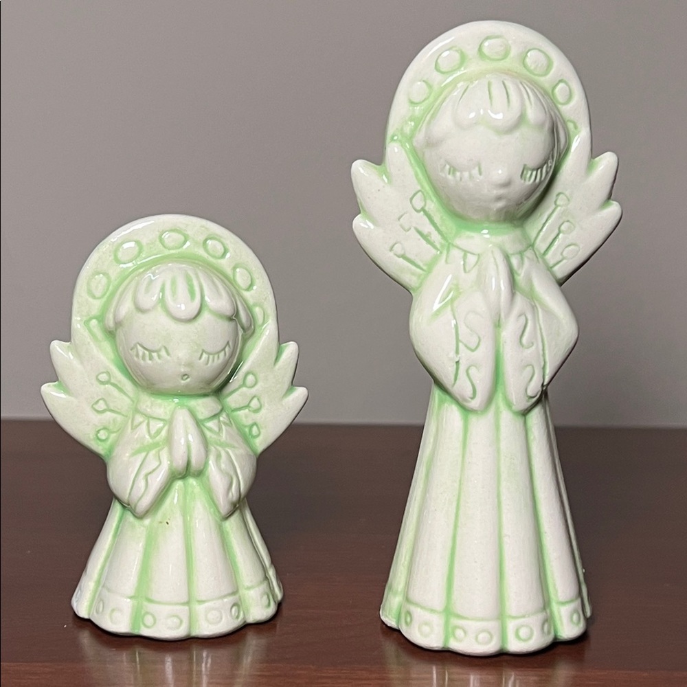 Pair of Vintage Kitsch Christmas Pastel Green Angel Figurines - Picture 3 of 8